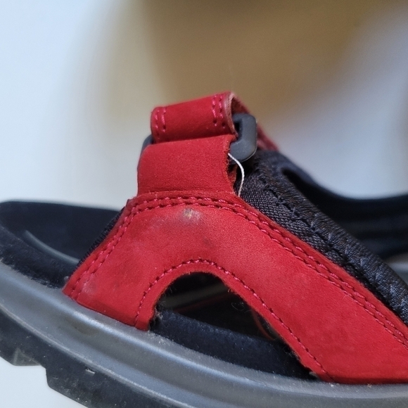 COPY - Ecco women's Off road Yucatan Sandals Chilli Red size 41. - Picture 8 of 14